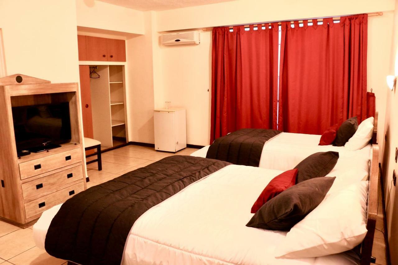Hotel Garra De Leon Валенар Екстериор снимка