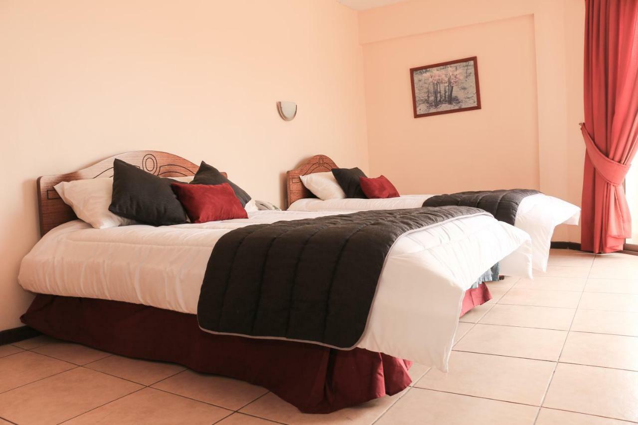 Hotel Garra De Leon Валенар Екстериор снимка